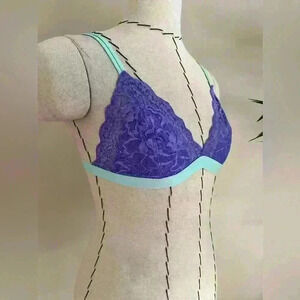 Victoria’s Secret Pink Lace Bralette | S P | Blue Mint Color